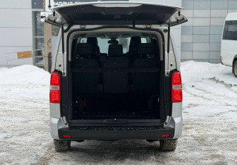 Подержанный автомобиль Citroen SpaceTourer 2018 года (21 фото)