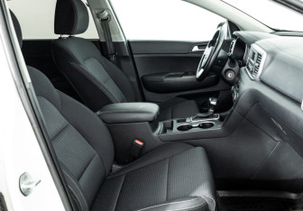 Подержанный автомобиль Kia Sportage 2021 года (15 фото)