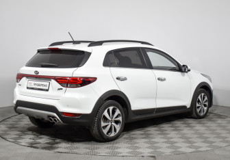 Подержанный автомобиль Kia Rio Hatchback 2017 года (5 фото)