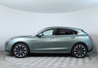 Подержанный автомобиль AITO M5 2022 года (9 фото)