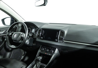Подержанный автомобиль Skoda Karoq 2021 года (9 фото)