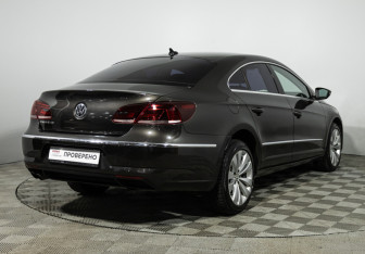 Подержанный автомобиль Volkswagen Passat CC 2012 года (7 фото)
