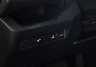 Подержанный автомобиль Toyota RAV4 2019 года (18 фото)