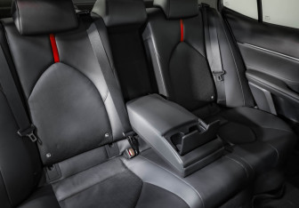 Подержанный автомобиль Toyota Camry Sedan 2021 года (26 фото)