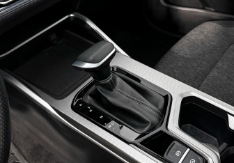 Подержанный автомобиль Geely Emgrand 2023 года (11 фото)