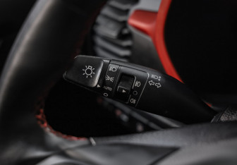 Подержанный автомобиль Kia Rio Hatchback 2021 года (17 фото)