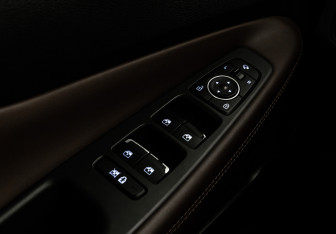 Подержанный автомобиль Hyundai Santa Fe 2018 года (18 фото)