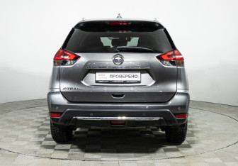 Подержанный автомобиль Nissan X-Trail 2021 года (6 фото)