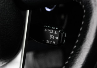 Подержанный автомобиль Toyota Fortuner 2018 года (20 фото)