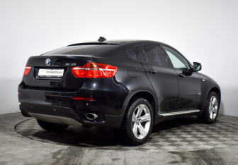 Подержанный автомобиль BMW X6 2011 года (5 фото)