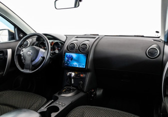 Подержанный автомобиль Nissan Qashqai 2008 года (10 фото)