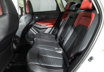 Подержанный автомобиль Changan CS55PLUS 2024 года (10 фото)