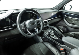 Подержанный автомобиль Geely Monjaro 2024 года (11 фото)