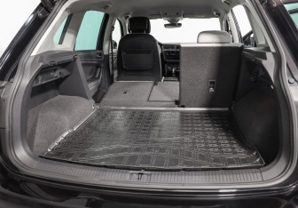 Подержанный автомобиль Volkswagen Tiguan 2019 года (29 фото)