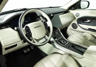 Подержанный автомобиль Land Rover Range Rover Evoque 2013 года (11 фото)