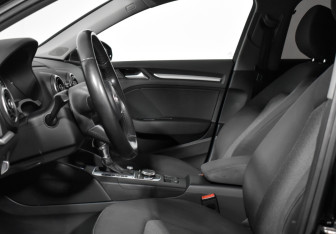 Подержанный автомобиль Audi A3 Hatchback 2016 года (11 фото)