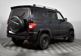 Подержанный автомобиль УАЗ Patriot 2016 года (5 фото)