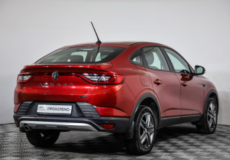 Подержанный автомобиль Renault Arkana 2021 года (5 фото)