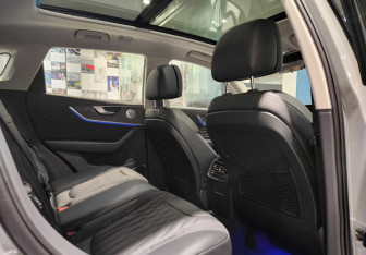 Новый Hongqi HS5 2024 (7 фото)