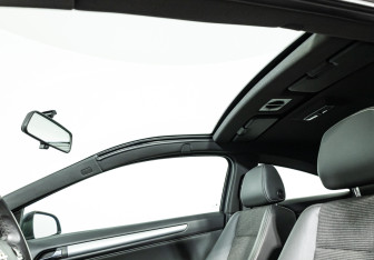 Подержанный автомобиль Opel Astra Hatchback 2010 года (18 фото)