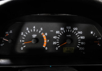 Подержанный автомобиль ИЖ 21261 «Фабула» 2005 года (33 фото)