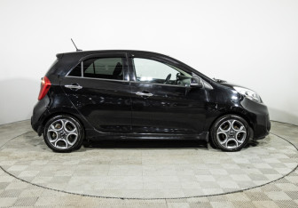 Подержанный автомобиль Kia Picanto 2015 года (4 фото)