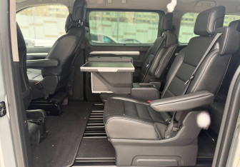 Подержанный автомобиль Citroen SpaceTourer 2018 года (16 фото)