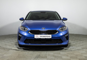 Подержанный автомобиль Kia Ceed Hatchback 2019 года (2 фото)