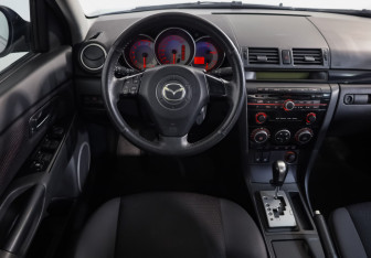 Подержанный автомобиль Mazda 3 Sedan 2008 года (9 фото)