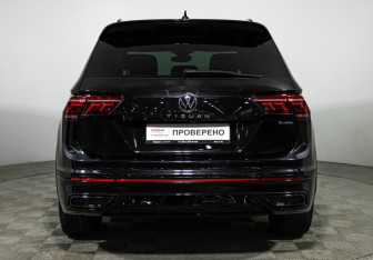 Подержанный автомобиль Volkswagen Tiguan 2021 года (6 фото)