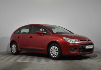 Подержанный автомобиль Citroen C4 Hatchback 2010 года (3 фото)