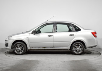 Подержанный автомобиль LADA (ВАЗ) Granta Sedan 2017 года (8 фото)