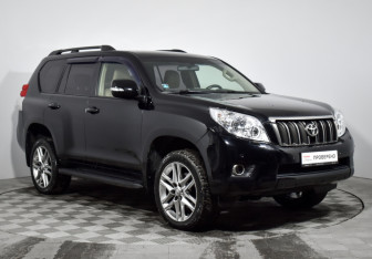Подержанный автомобиль Toyota Land Cruiser Prado 2011 года (3 фото)