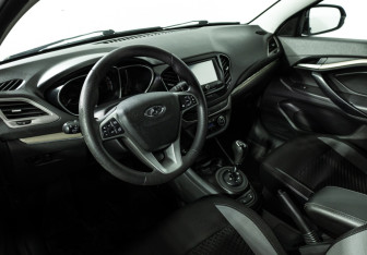 Подержанный автомобиль LADA (ВАЗ) Vesta Wagon 2018 года (11 фото)