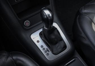 Подержанный автомобиль Volkswagen Tiguan 2013 года (17 фото)