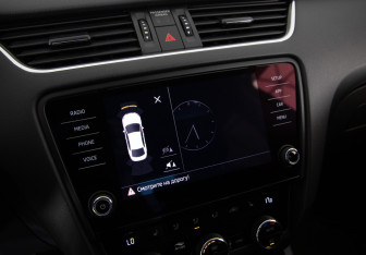 Подержанный автомобиль Skoda Octavia Liftback 2019 года (19 фото)