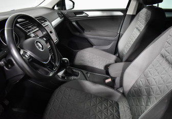 Подержанный автомобиль Volkswagen Tiguan 2017 года (10 фото)