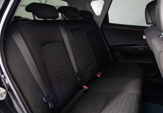 Подержанный автомобиль Kia Ceed Hatchback 2009 года (11 фото)
