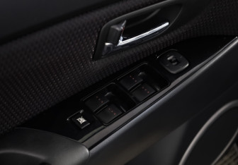 Подержанный автомобиль Mazda 3 Sedan 2008 года (11 фото)