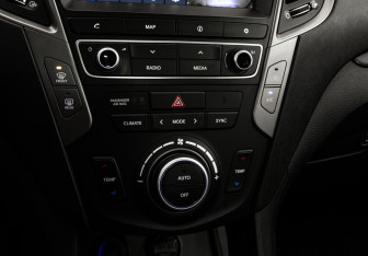 Подержанный автомобиль Hyundai Santa Fe 2018 года (16 фото)