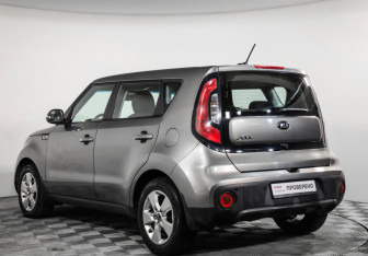 Подержанный автомобиль Kia Soul 2017 года (7 фото)