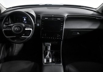 Подержанный автомобиль Hyundai Tucson 2021 года (14 фото)