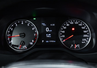 Подержанный автомобиль Toyota RAV4 2021 года (23 фото)