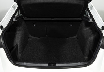 Подержанный автомобиль Skoda Rapid Liftback 2022 года (17 фото)
