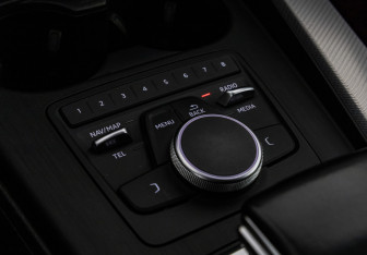 Подержанный автомобиль Audi A4 Wagon 2019 года (20 фото)