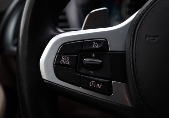 Подержанный автомобиль BMW X4 2019 года (12 фото)