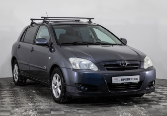 Подержанный автомобиль Toyota Corolla Hatchback 2006 года (3 фото)