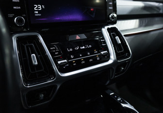 Подержанный автомобиль Kia Sorento 2022 года (26 фото)