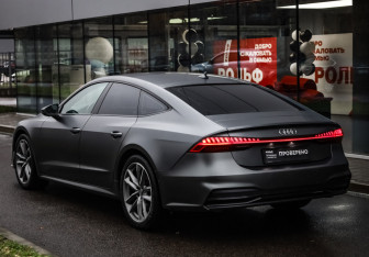 Подержанный автомобиль Audi A7 2018 года (7 фото)