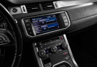 Подержанный автомобиль Land Rover Range Rover Evoque 2013 года (16 фото)